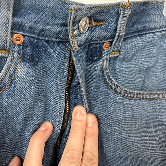 Levi’s 505 (36x30**) cut off frayed denim shorts - Picture 3 of 4